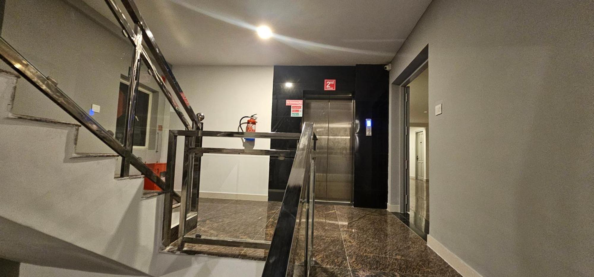 Hotel B R Regency Thiruvananthapuram Zewnętrze zdjęcie